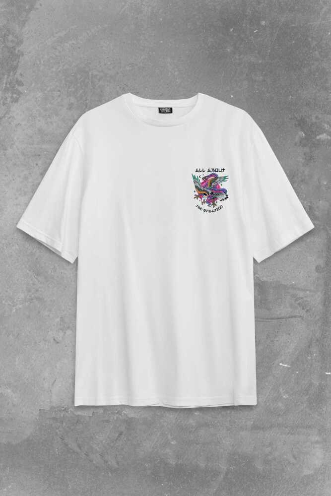 All About The Evolution Eagle and Snake Kartal ve Yılan Baskılı Oversize Beyaz T-shirt (1)