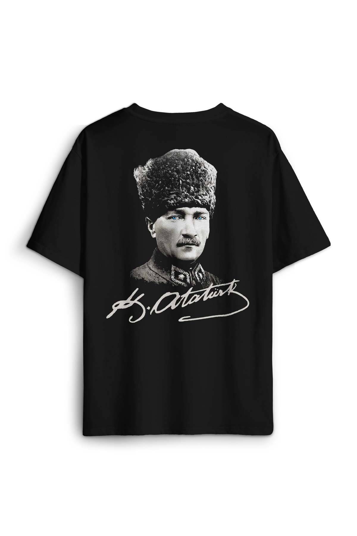 Atatürk Gazi Mustafa Kemal Kalpaklı Sırt Ön Baskılı Oversize Tişört Unisex