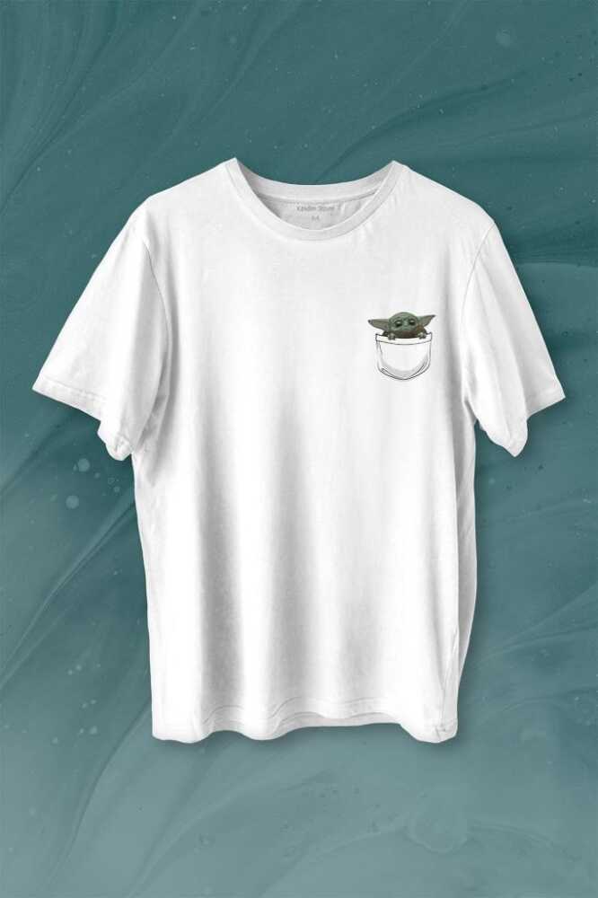 Baby on Board Yoda Star Wars Yeşil Bebek Mandalorian Cep Baskılı Tişört Unisex