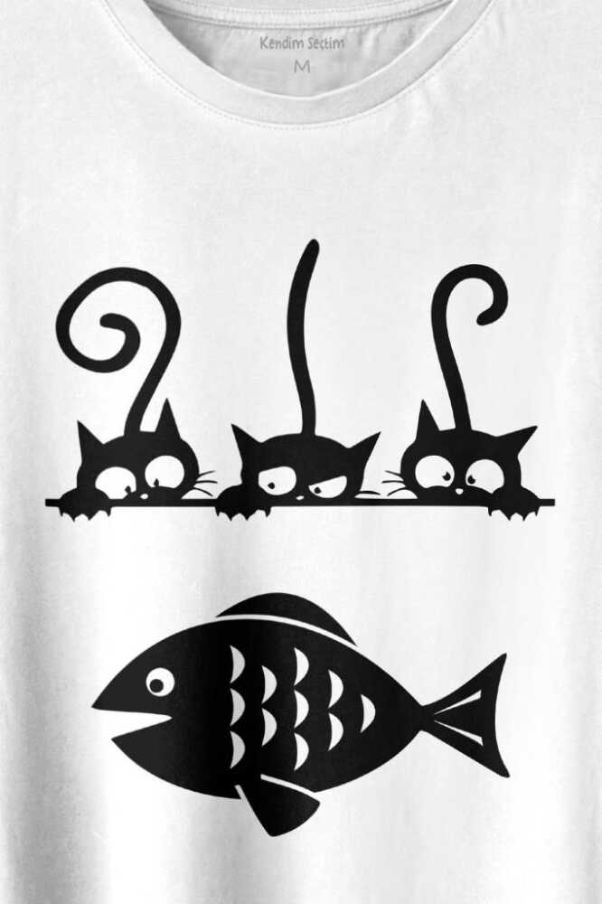Balık Ve 3 Kedi Fish Cats Baskılı Beyaz Tişört Unisex (1)