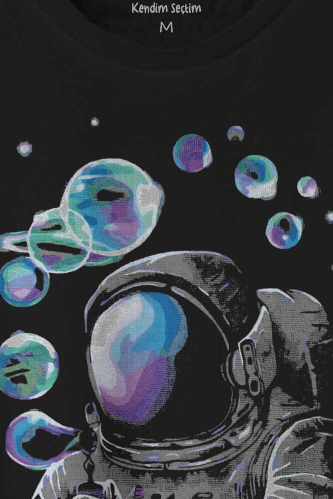 Baloncuk Köpük Tabancası Uzayda Astronot Cosmos Balon Baskılı Tişört Unisex (1)