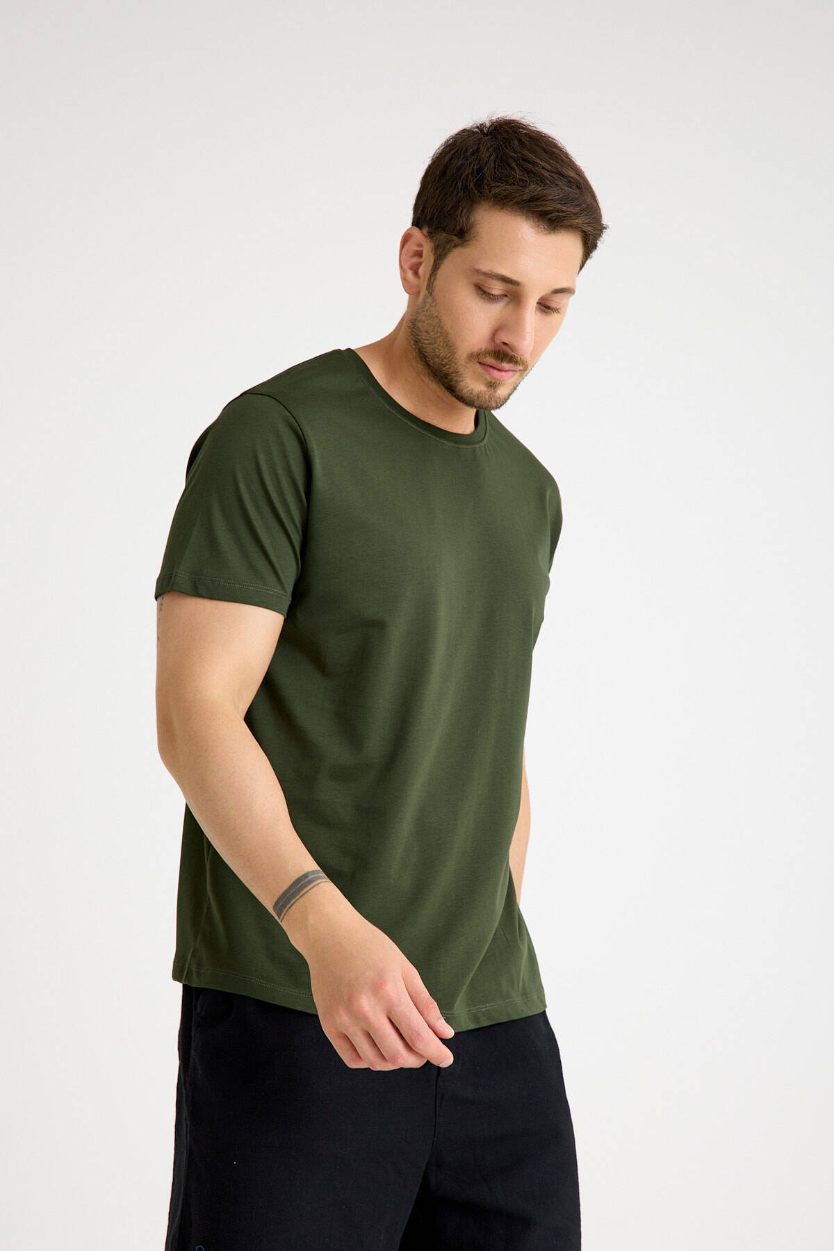 Haki Basic Erkek Regular Loose Fit Pamuklu Kısa Kollu Tişört