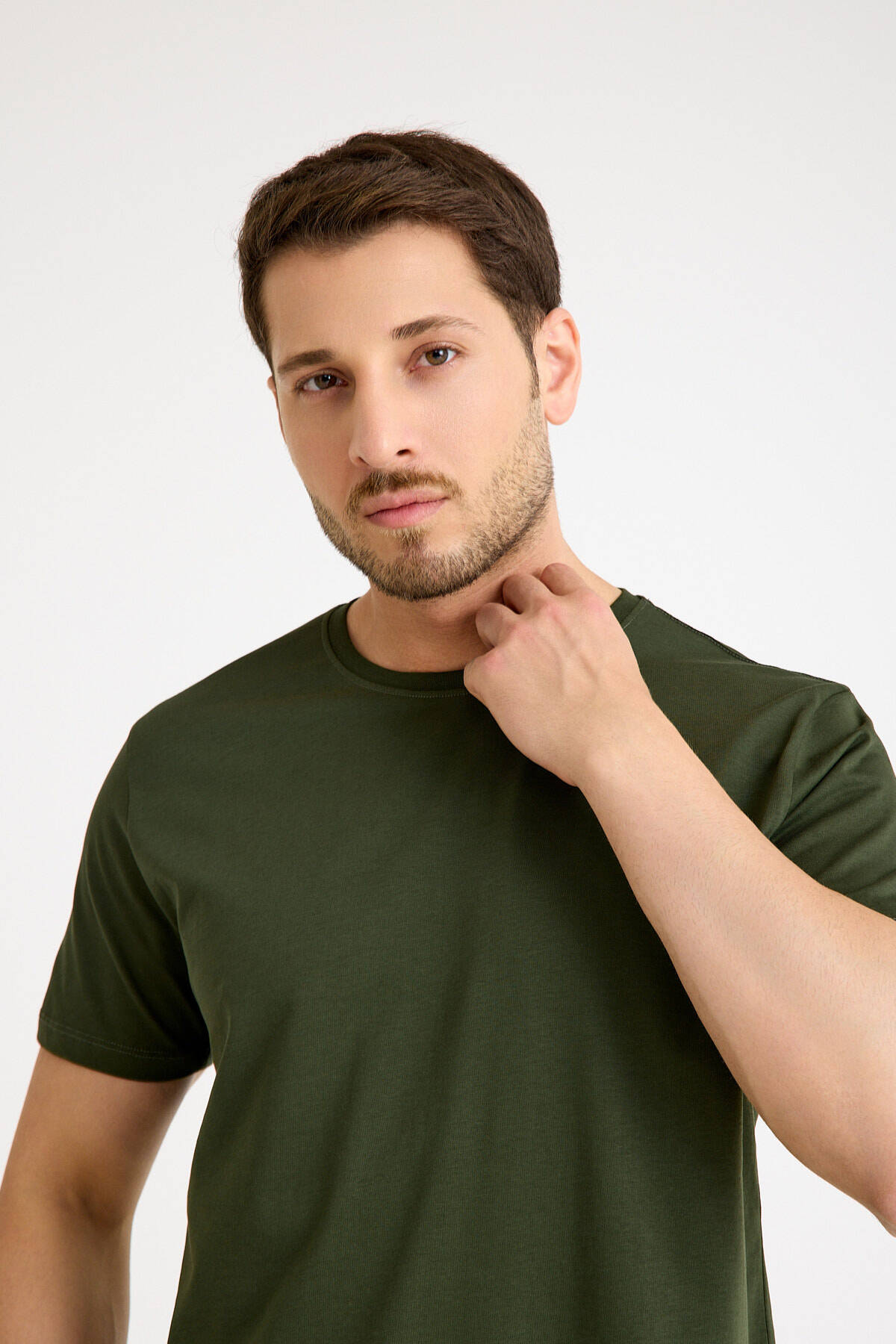 Haki Basic Erkek Regular Loose Fit Pamuklu Kısa Kollu Tişört (1)