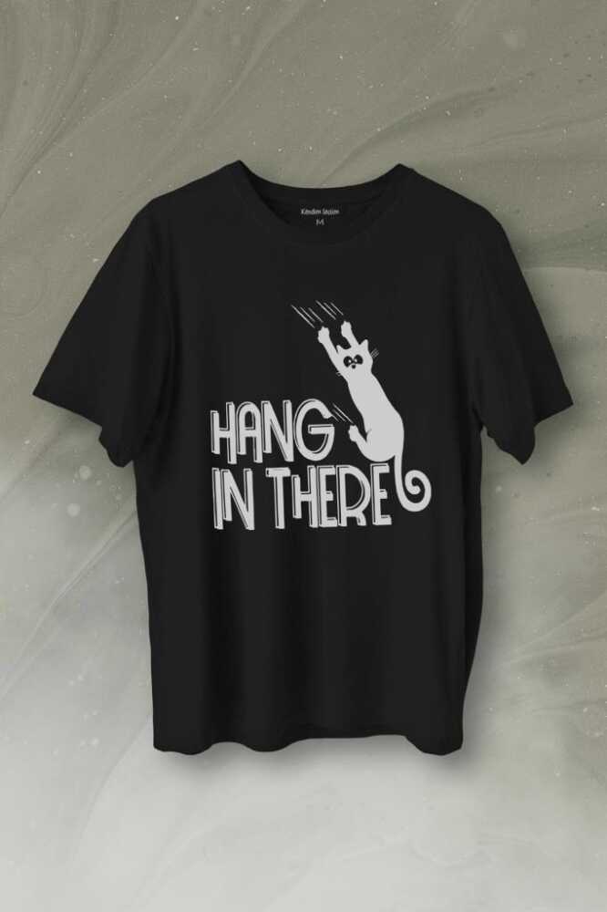 Hang In There Tırmalayan Kedi Asla Pes Etme Baskılı Siyah Tişört Unisex