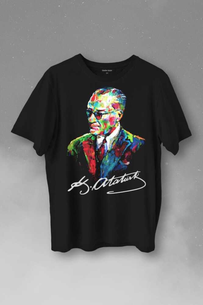 Karizma Gözlüklü Gazi Mustafa Kemal Atatürk Portresi Baskılı Siyah Tişört Unisex