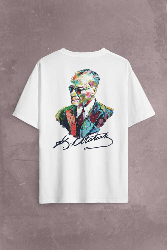 Karizma Gözlüklü Gazi Mustafa Kemal Atatürk Portresi Sırt Ön Baskılı Beyaz Oversize Tişört Unisex