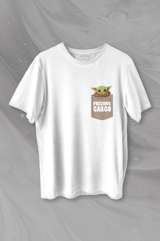 The Mandalorian Bebek Yoda Cep Tasarımı Baskılı Beyaz Tişört Unisex