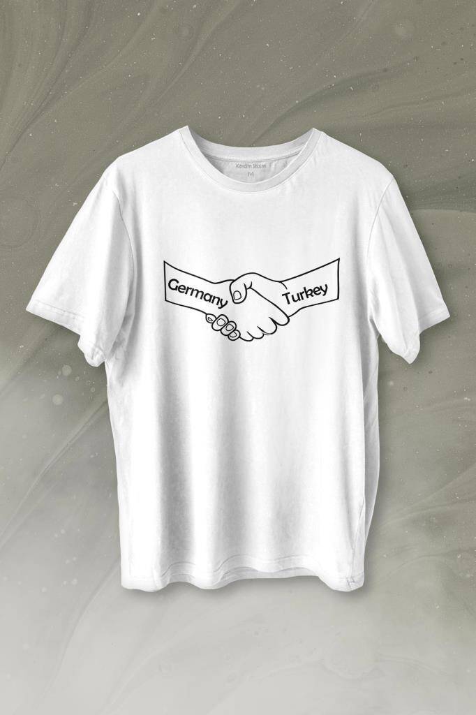 Ülke Dostluk Türkiye Almanya Friends El Tokalaşma Baskılı Beyaz Tişört Unisex