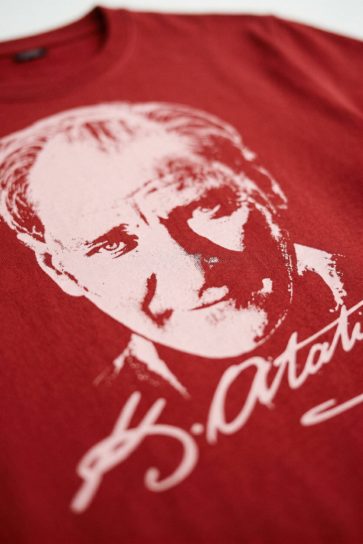 Unisex Kırmızı Tişört Mustafa Kemal Atatürk 23 Nisan 19 Mayıs Baskılı Regular Fit (1)