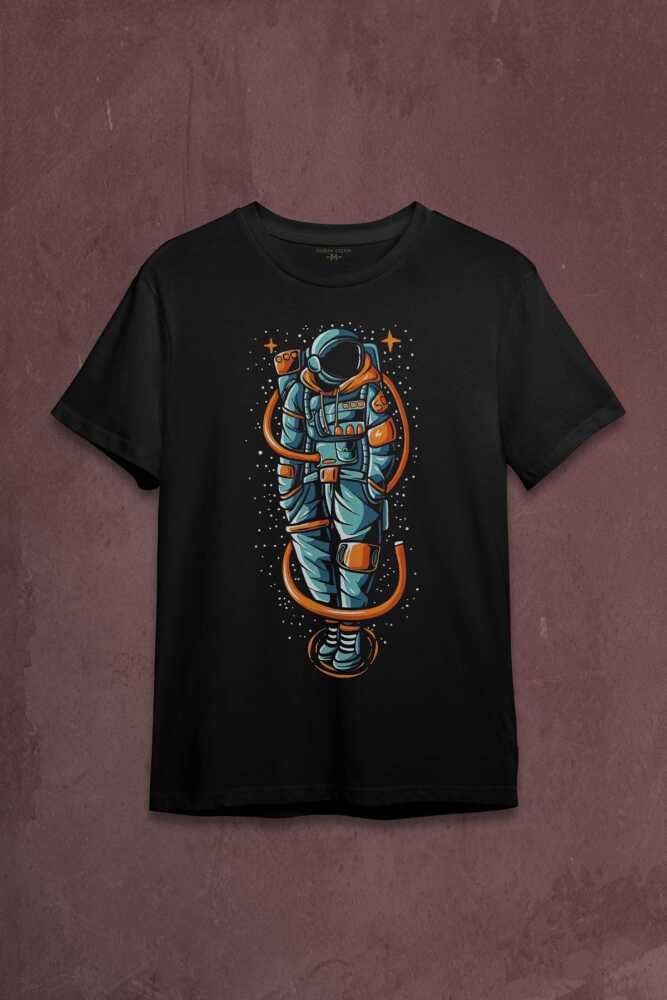 Uzayda Elleri Cebinde Astronot Cosmos Space Nasa Baskılı Tişört Unisex