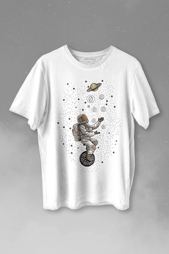 Uzayda Jonglör Astronot Top Çeviren Hokkabaz Cosmos Baskılı Beyaz Tişört Unisex