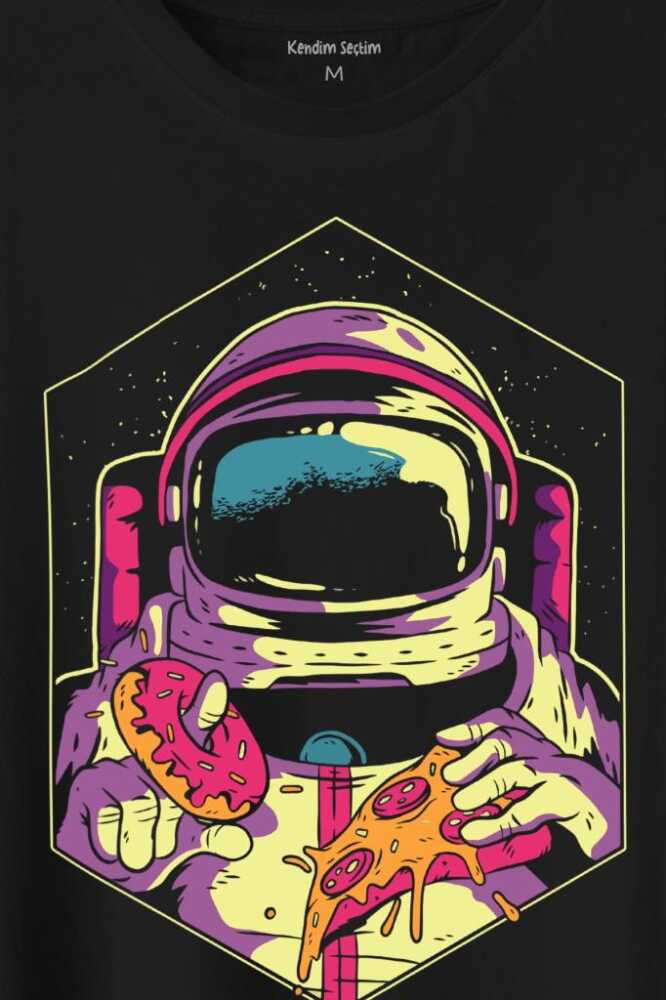 Uzayda Yemek Donut Pizza Yiyen Astronot Cosmos Baskılı Siyah Tişört Unisex (1)